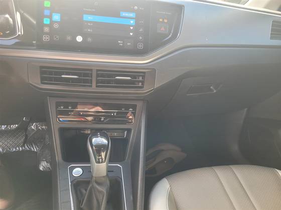 VOLKSWAGEN NIVUS 1.0 200 TSI TOTAL FLEX COMFORTLINE AUTOMÁTICO